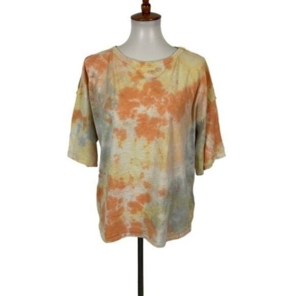 Lulu’s Tie Dye Top Large Short Sleeve - Picture 1 of 7